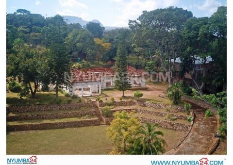 0.4870Ha Leasehold Property For Sale in Nyambadwe, Blantyre