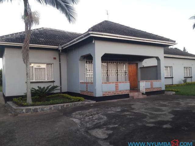 Four bedroom house for rent in Chigumula