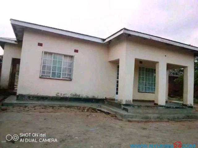 Three bedroom house for sale in Manyowe