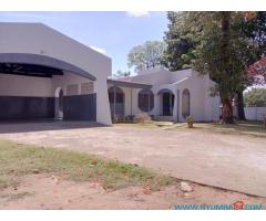 Four bedroom house for rent in Nyambadwe